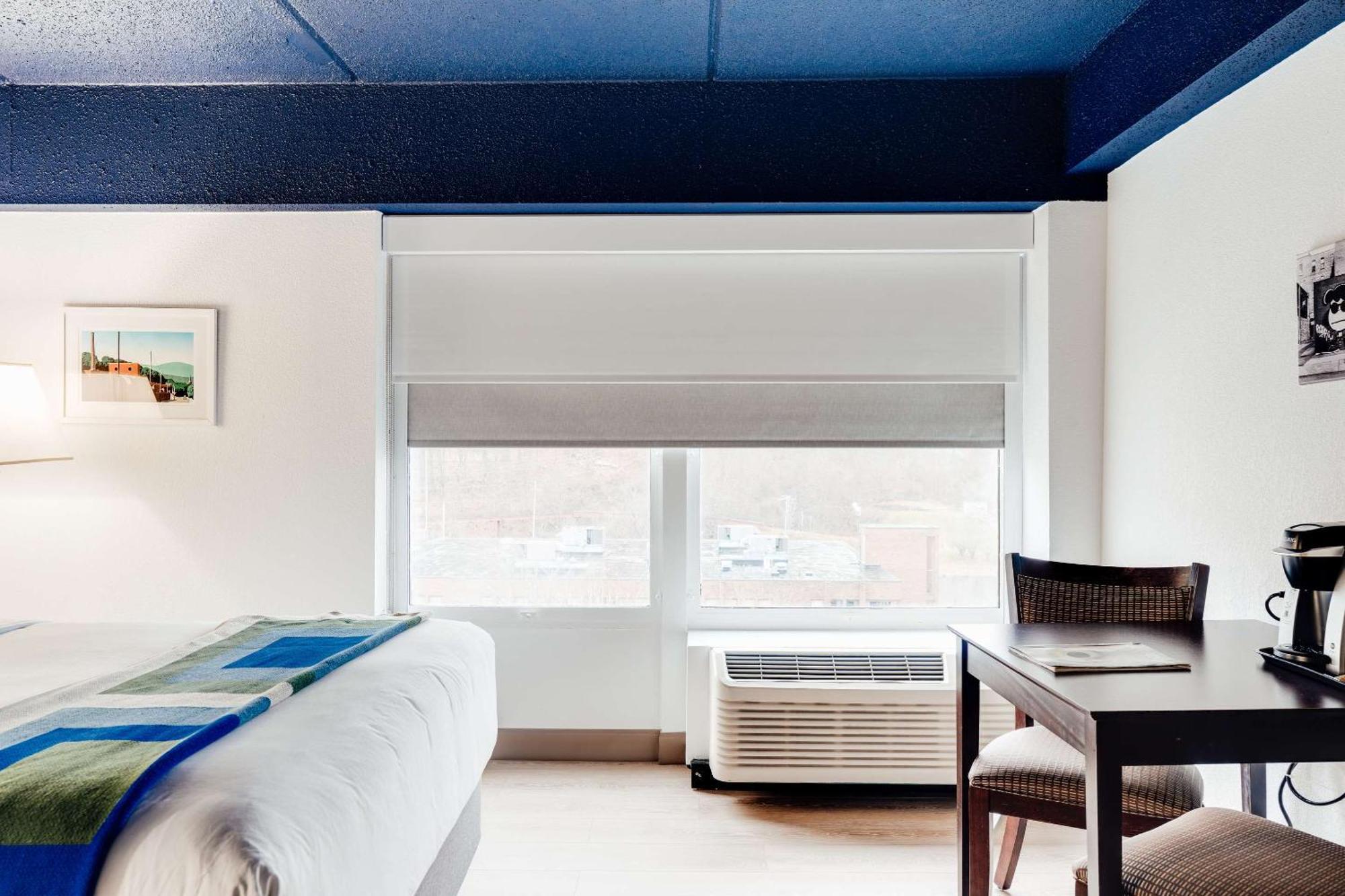 Hotel Downstreet, Ascend Hotel Collection North Adams Extérieur photo